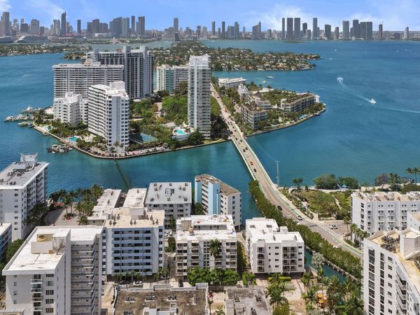 1670 Lincoln Court, Unit 3b, Miami Beach, FL 33139