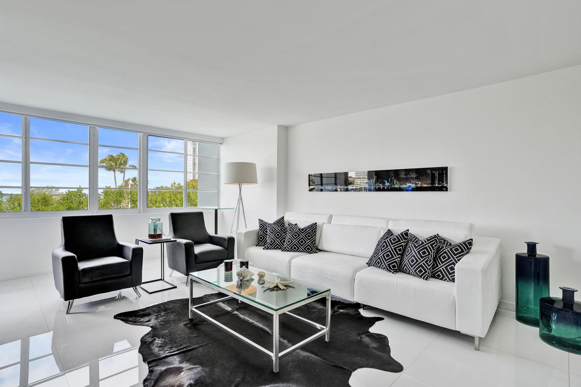 1670 Lincoln Court, Unit 3b, Miami Beach, FL 33139 Photo
