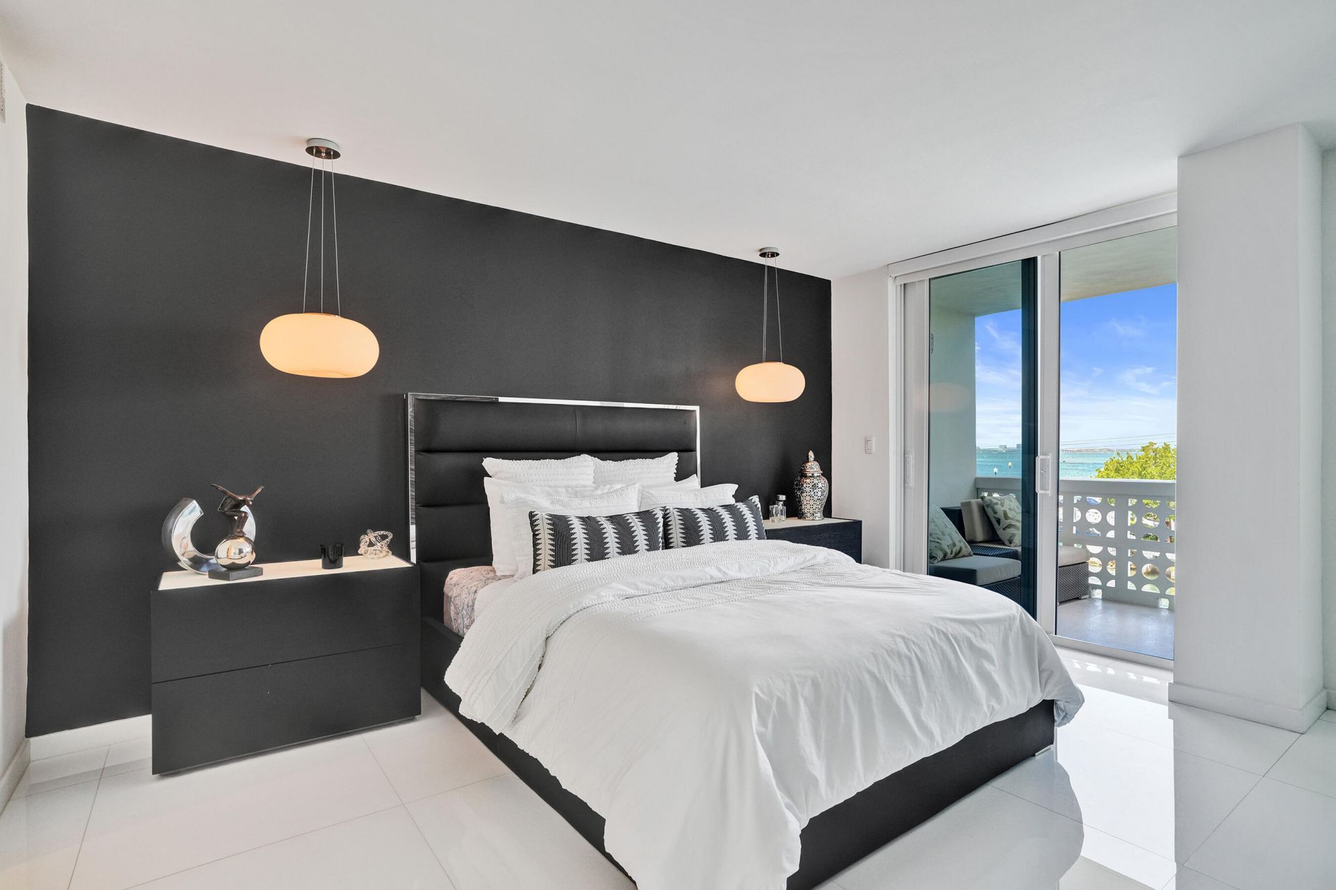 1670 Lincoln Court, Unit 3b, Miami Beach, FL 33139 Photo