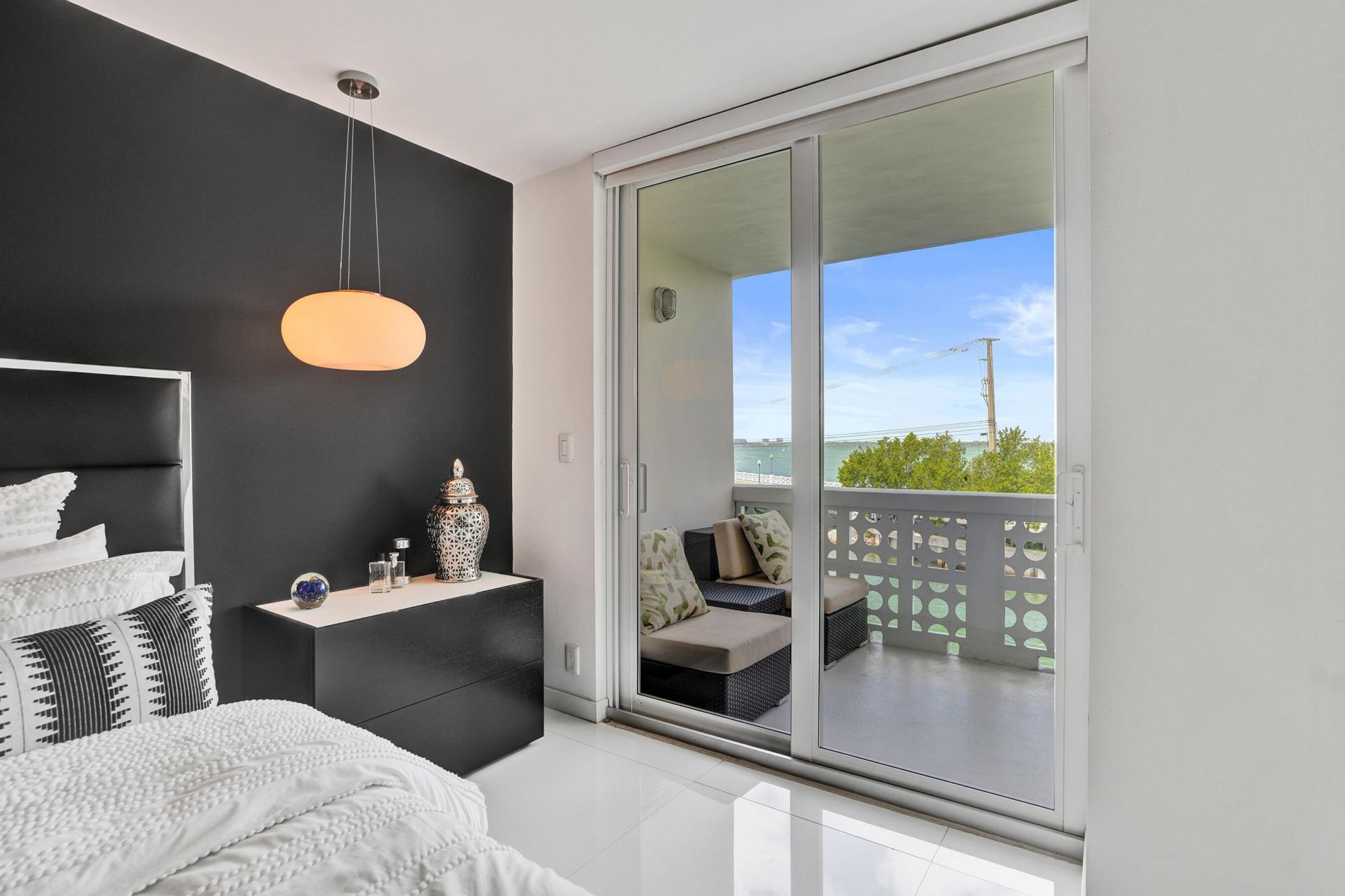 1670 Lincoln Court, Unit 3b, Miami Beach, FL 33139 Photo