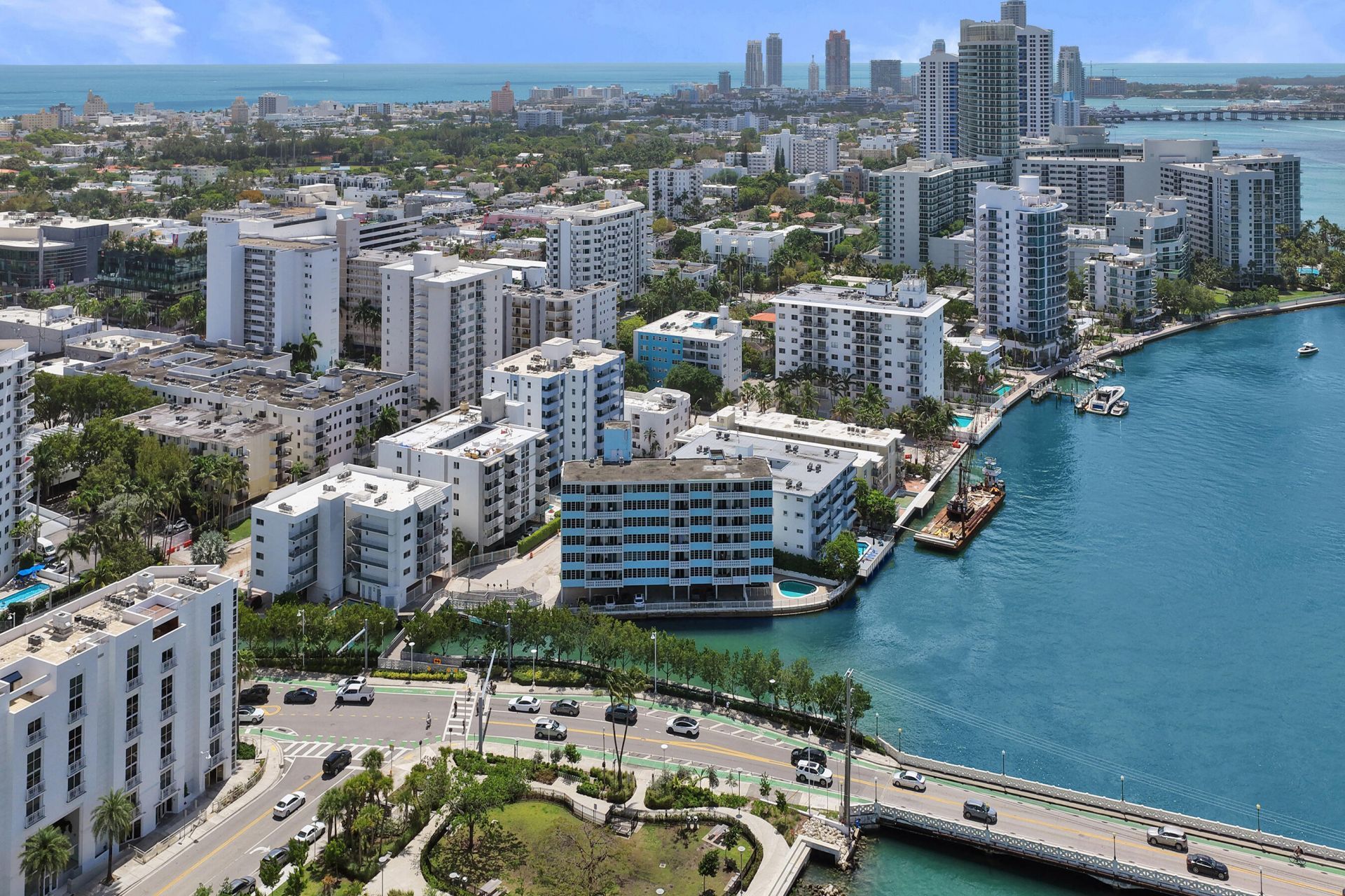 1670 Lincoln Court, Unit 3b, Miami Beach, FL 33139 Photo