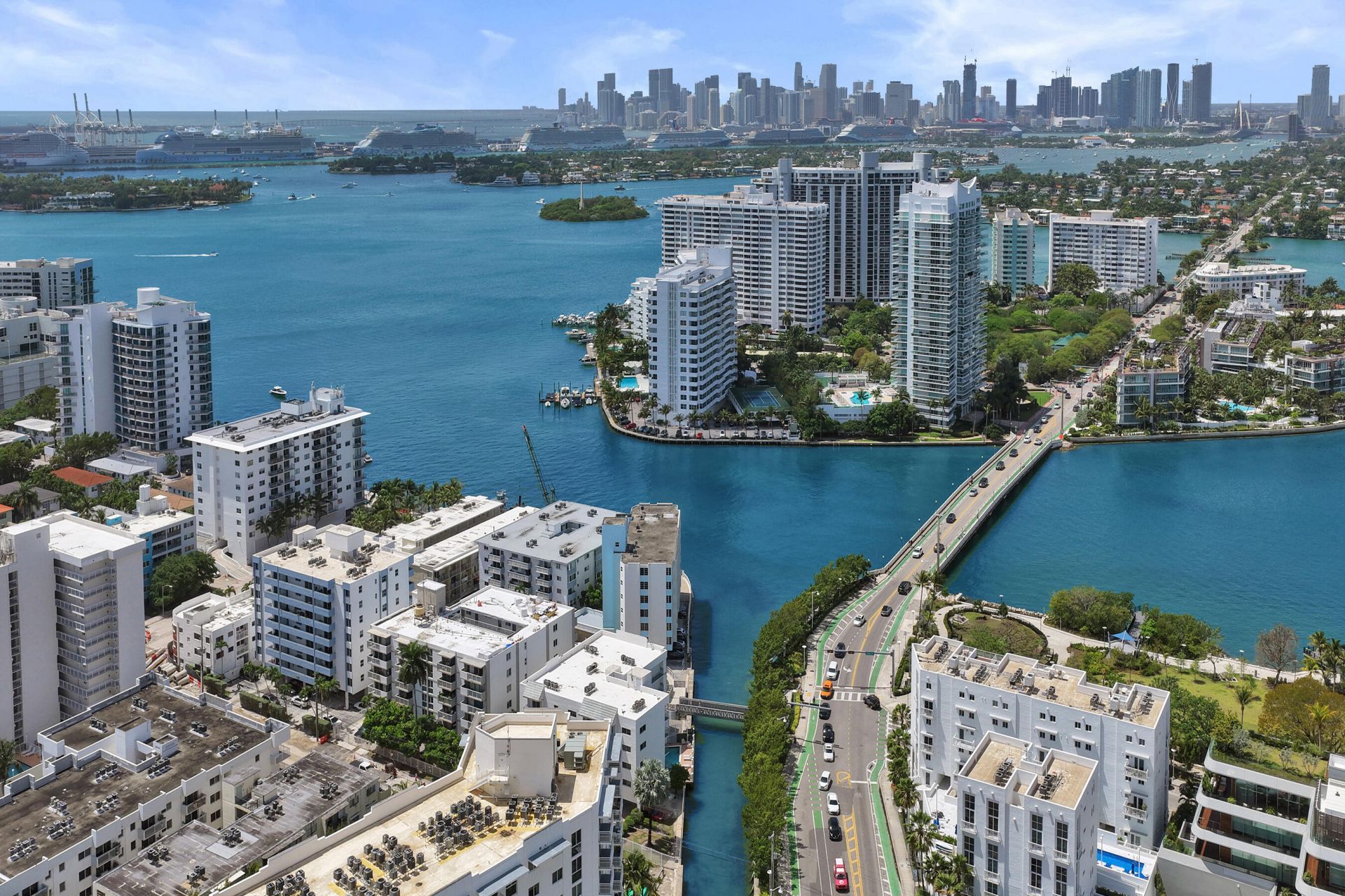 1670 Lincoln Court, Unit 3b, Miami Beach, FL 33139 Photo