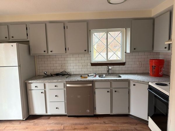 114 Clark St, Unit 114, Belmont, MA 02478