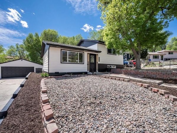 2537 Camelot, Colorado Springs, CO 80904