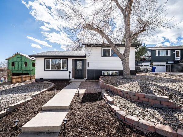 2537 Camelot, Colorado Springs, CO 80904