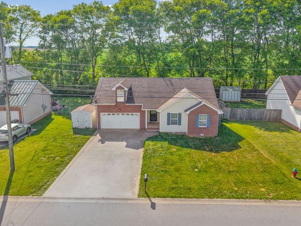 3553 Sandpiper Dr, Clarksville, TN 37042