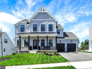 2517 WOODSPRING DRIVE, YORK, PA 17402