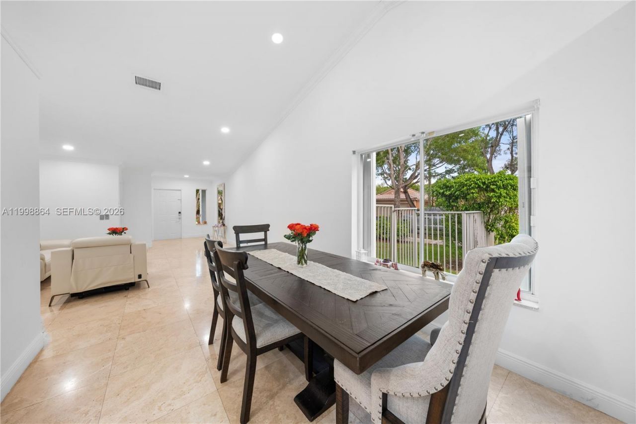 4361 Mahogany Ridge Dr, Weston, FL 33331 Photo