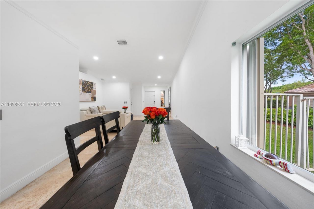 4361 Mahogany Ridge Dr, Weston, FL 33331 Photo