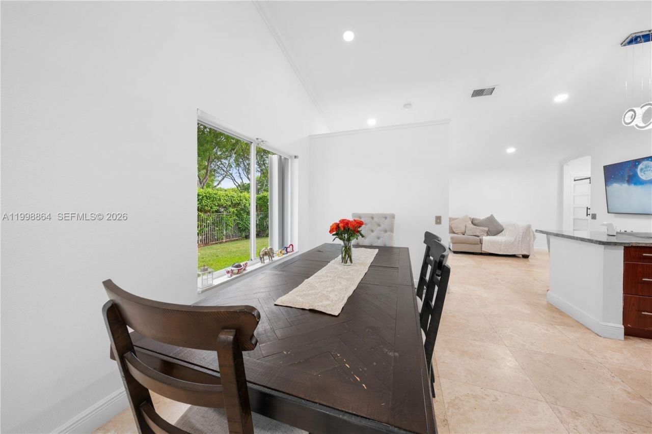 4361 Mahogany Ridge Dr, Weston, FL 33331 Photo