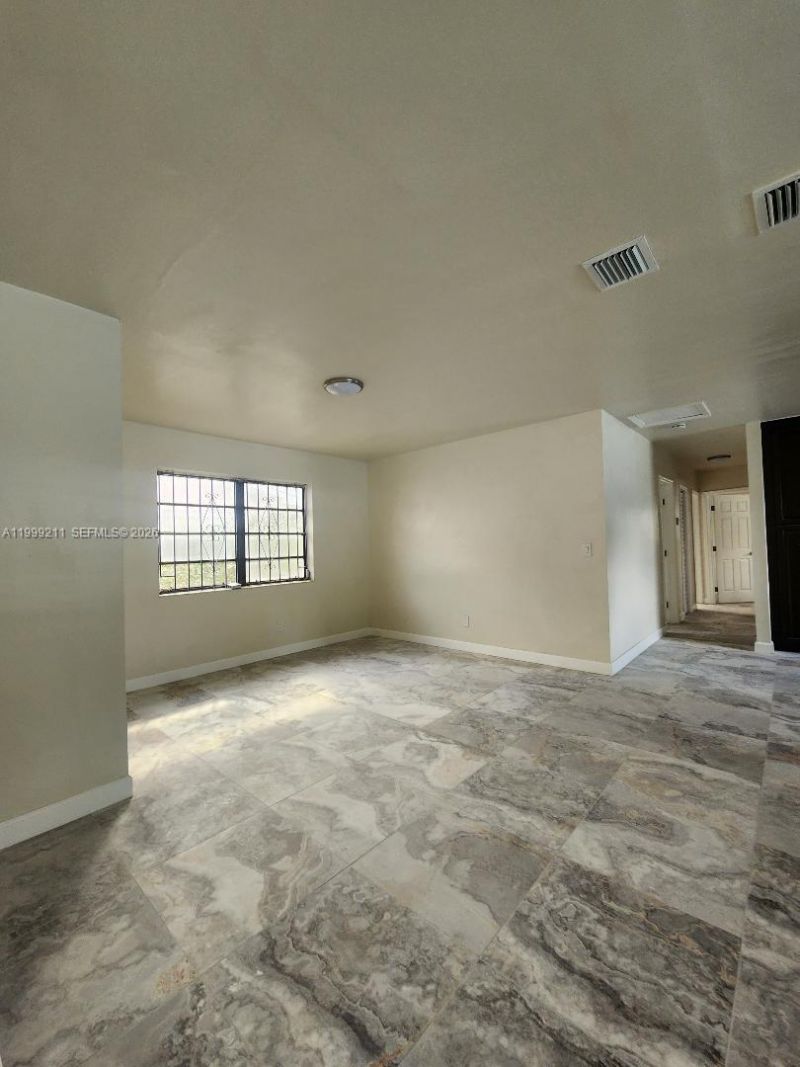 7750 NW 14th Pl, Miami, FL 33147 Photo