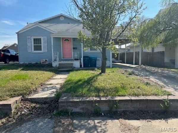 451 Hamilton Avenue , Wood River, IL 62095