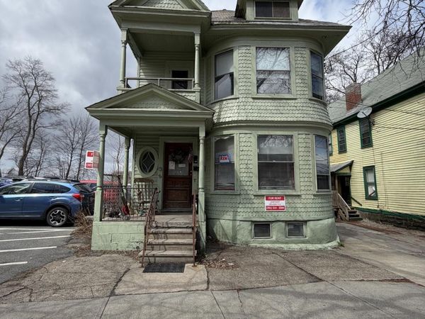 318 Georgetta Dix Plaza, Schenectady, NY 12307