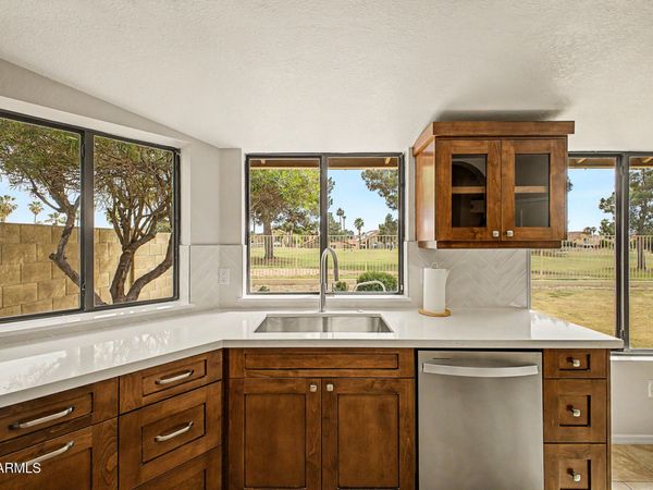 6951 W KIMBERLY Way, Glendale, AZ 85308