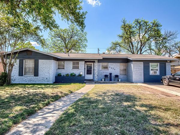 4626 Lakewood, San Antonio, TX 78220