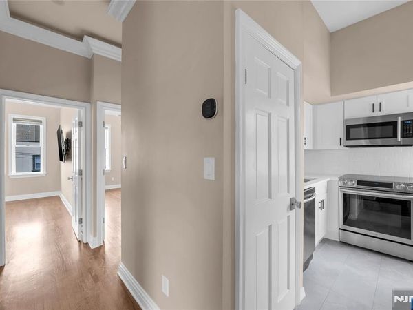 6816 Bellevue Avenue 3A, Unit 3A, GUTTENBERG, NJ 07093