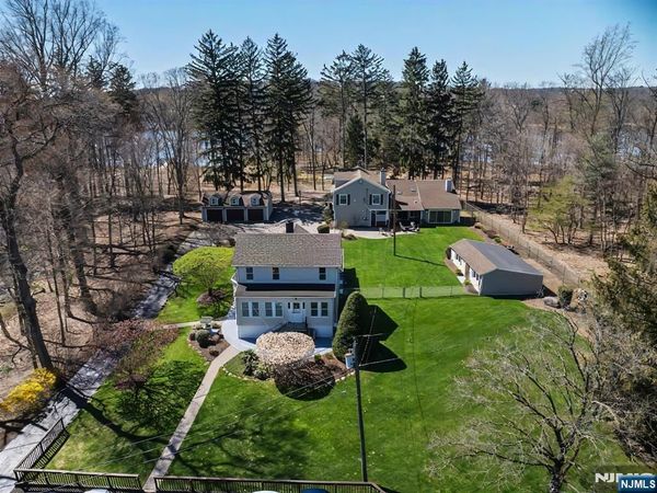 47 Broadway, WOODCLIFF LAKE, NJ 07677