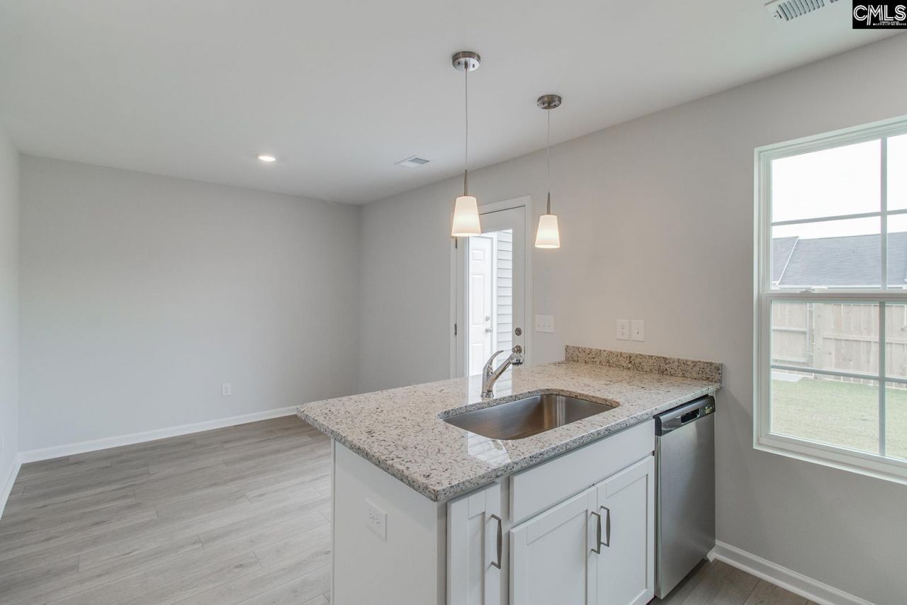 3044 Harborview Drive Photo 11