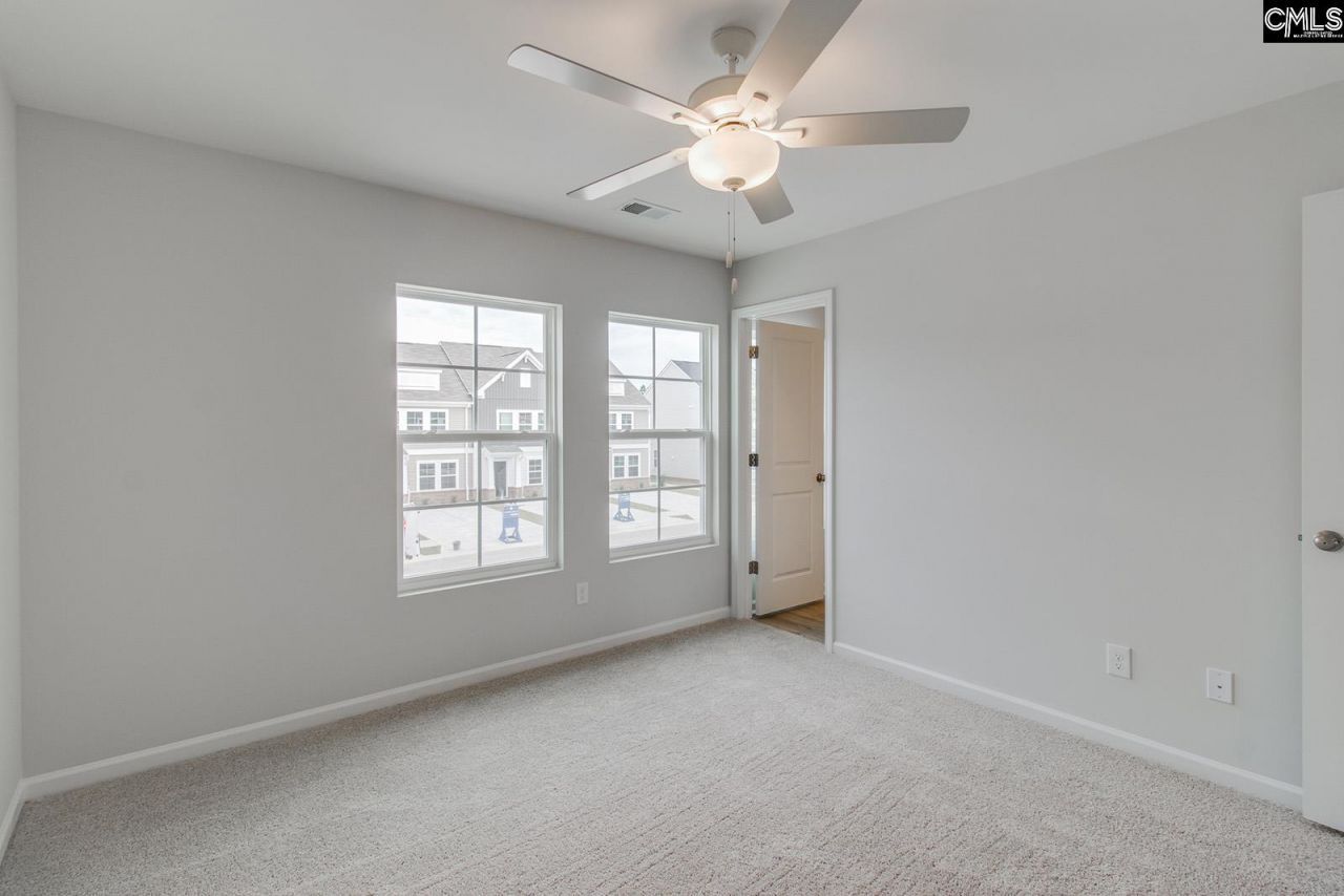 3044 Harborview Drive Photo 15