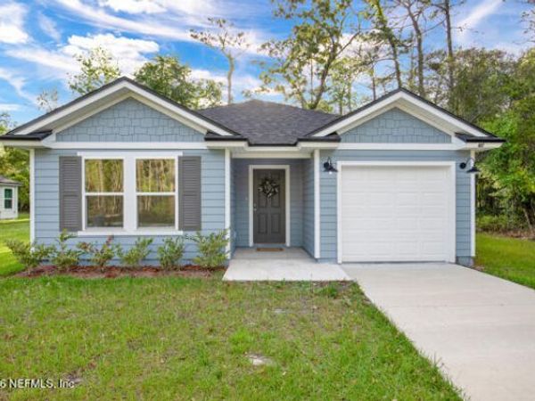 407 RUSTIC Road, Satsuma, FL 32189