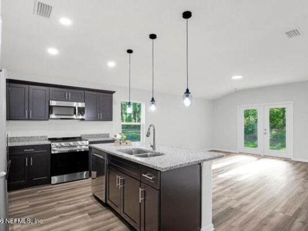 407 RUSTIC Road, Satsuma, FL 32189