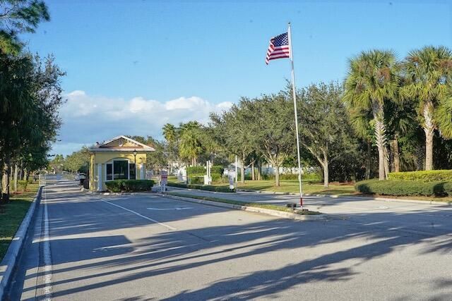 144 Blue Grotto Drive, Fort Pierce, FL 34945 Photo