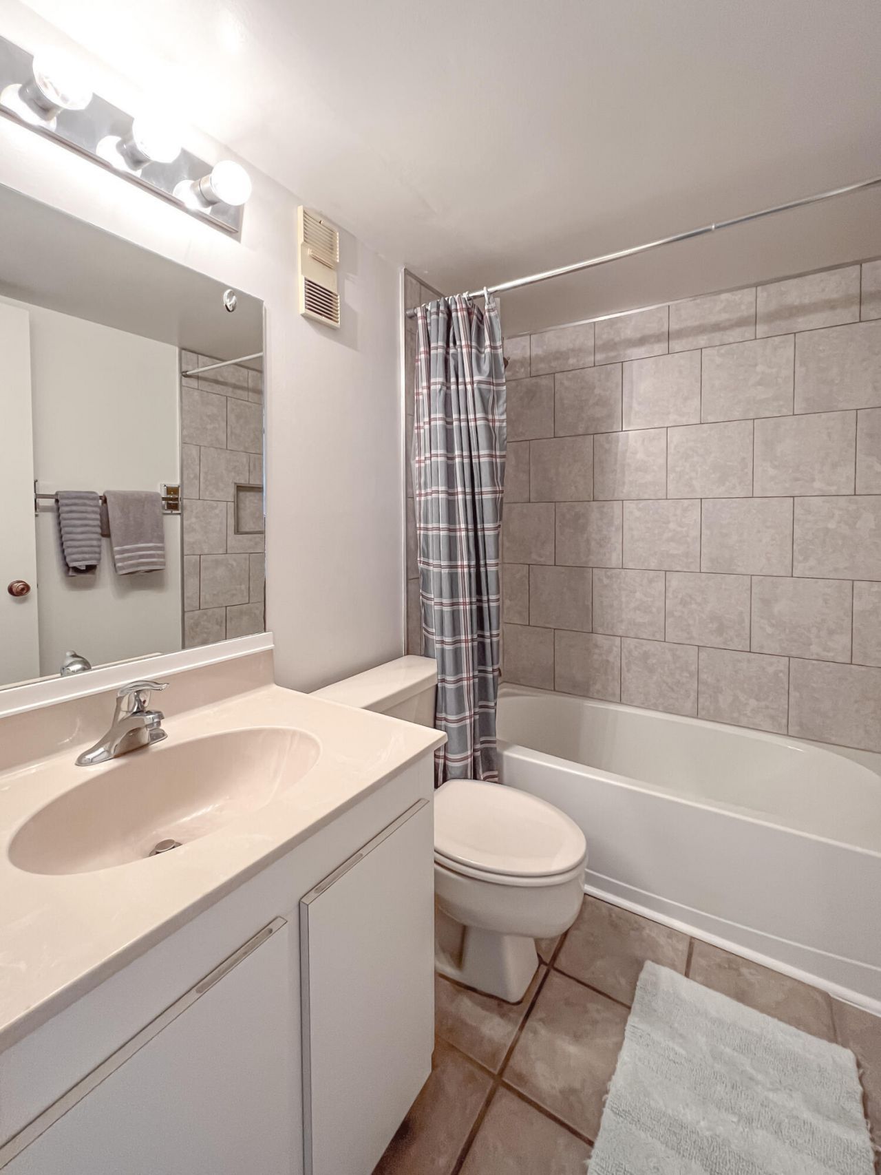 353 S Us Highway 1, Unit B309, Jupiter, FL 33477 Photo