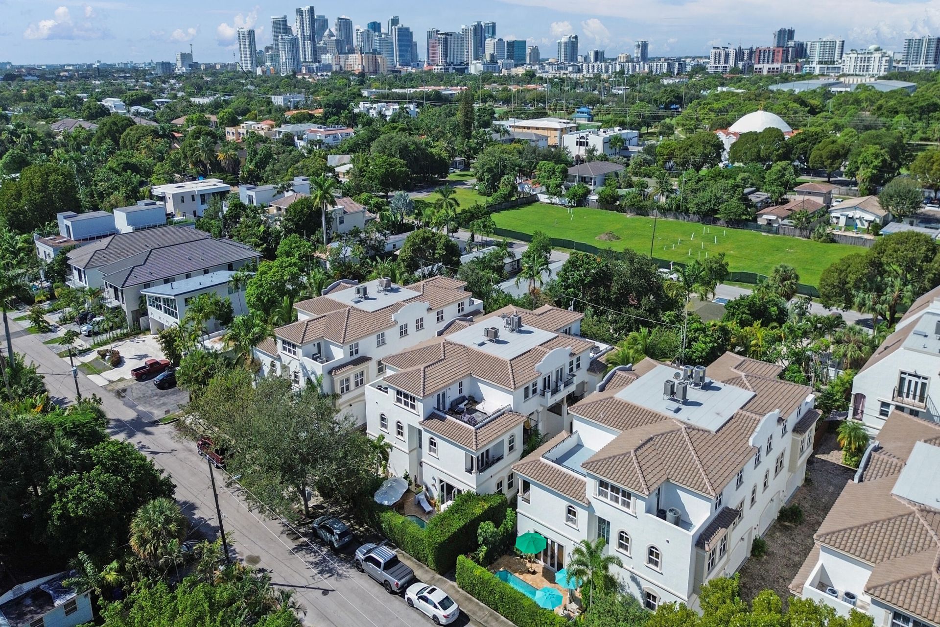 835 NE 16th Terrace, Fort Lauderdale, FL 33304 Photo