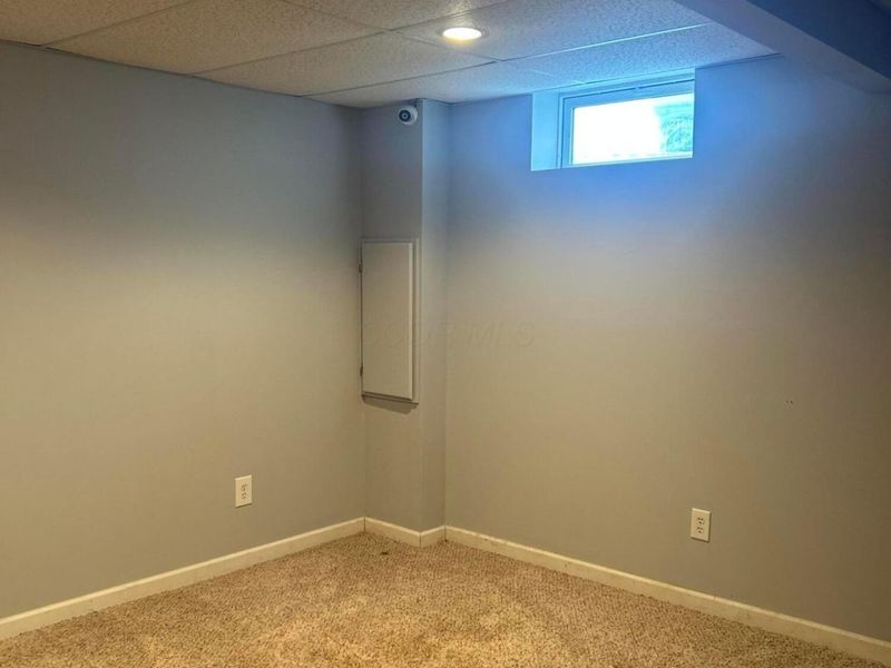 8668 Brenstuhl Park Drive, Blacklick, OH 43004 Photo 18