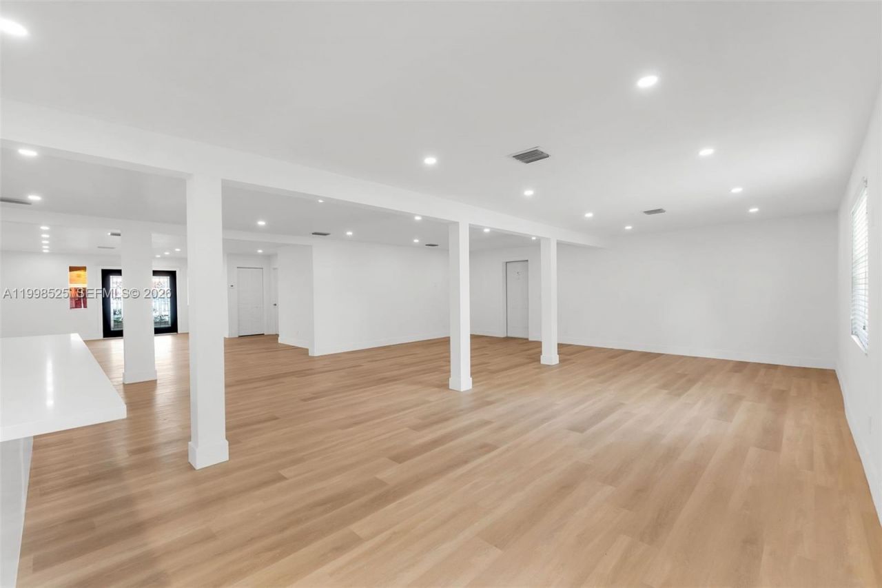 1428 NW 97th St, Miami, FL 33147 Photo