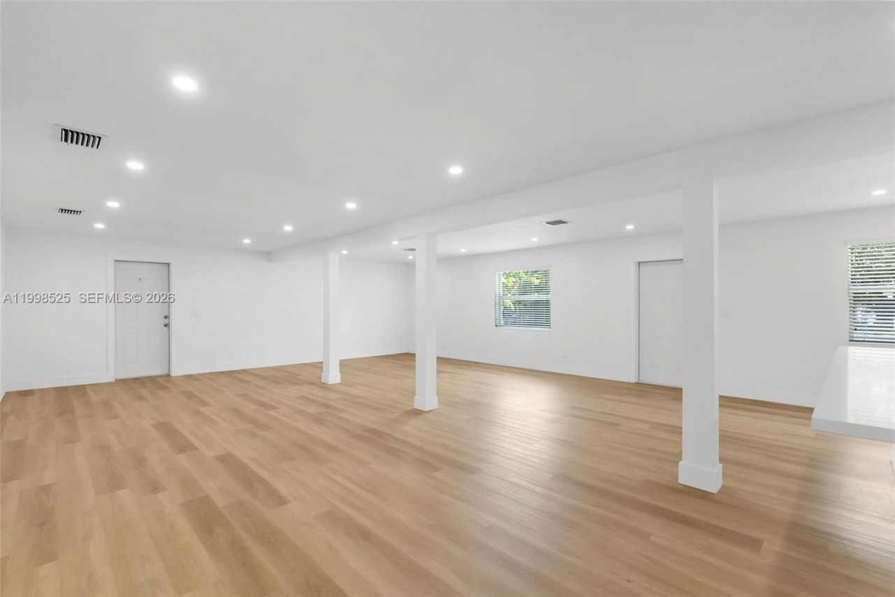 1428 NW 97th St, Miami, FL 33147 Photo