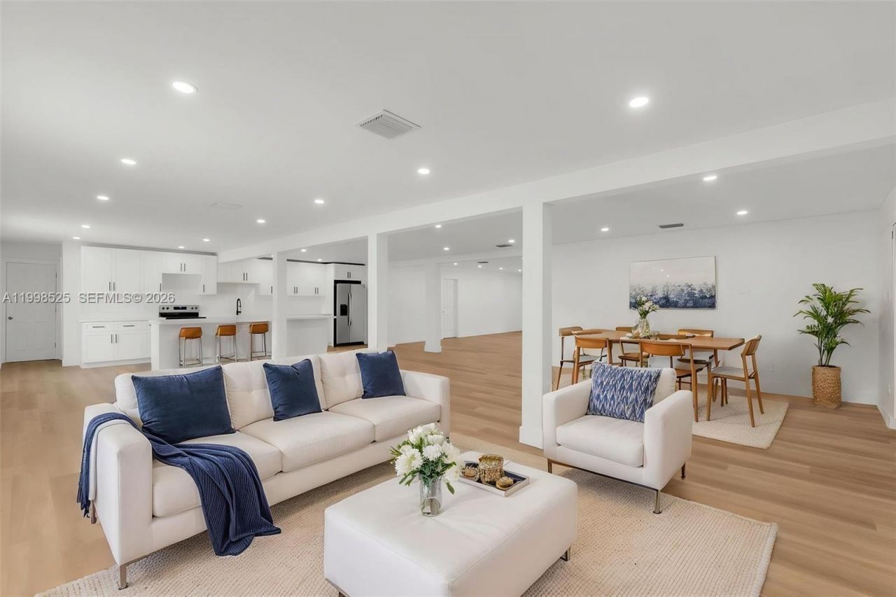 1428 NW 97th St, Miami, FL 33147 Photo