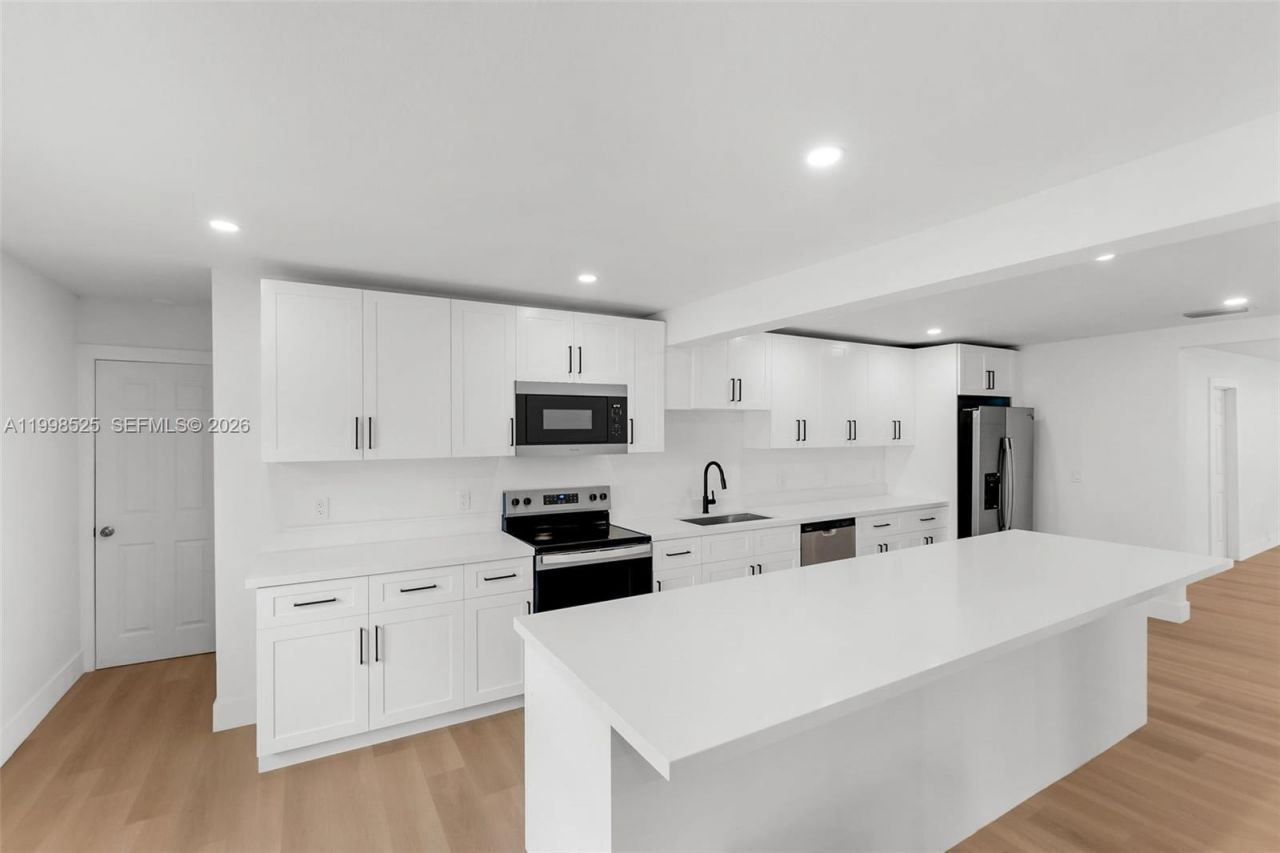 1428 NW 97th St, Miami, FL 33147 Photo