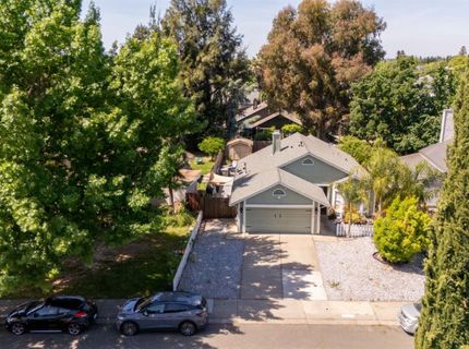 8248 Sunbird Way, Sacramento, CA 95823 Photo