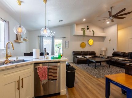 8248 Sunbird Way, Sacramento, CA 95823 Photo