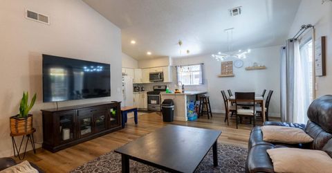 8248 Sunbird Way, Sacramento, CA 95823 Photo