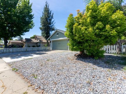 8248 Sunbird Way, Sacramento, CA 95823 Photo