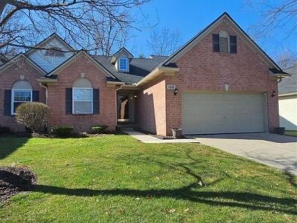 3449 Dewdrop Lane, Howell, MI 48843