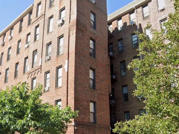 36-20 168 street street, Unit 3I, Flushing, NY 11358