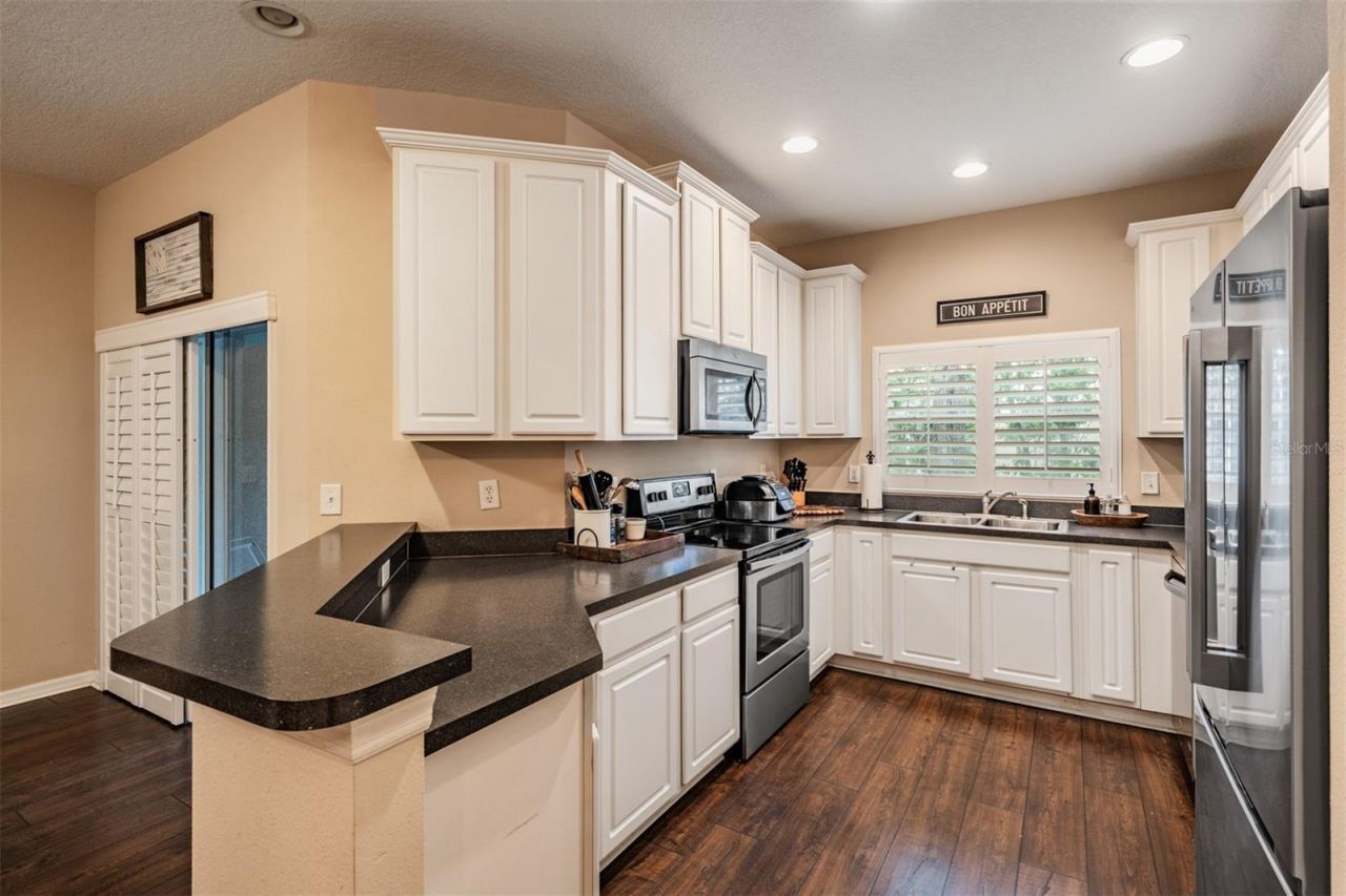 9904 Palermo Breeze Way , Tampa, FL 33619 Photo