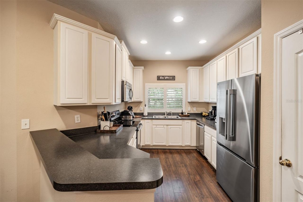 9904 Palermo Breeze Way , Tampa, FL 33619 Photo