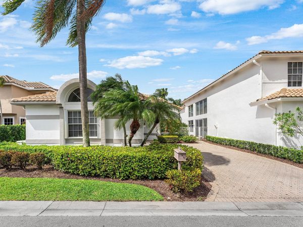 16891 Knightsbridge Lane, Delray Beach, FL 33484