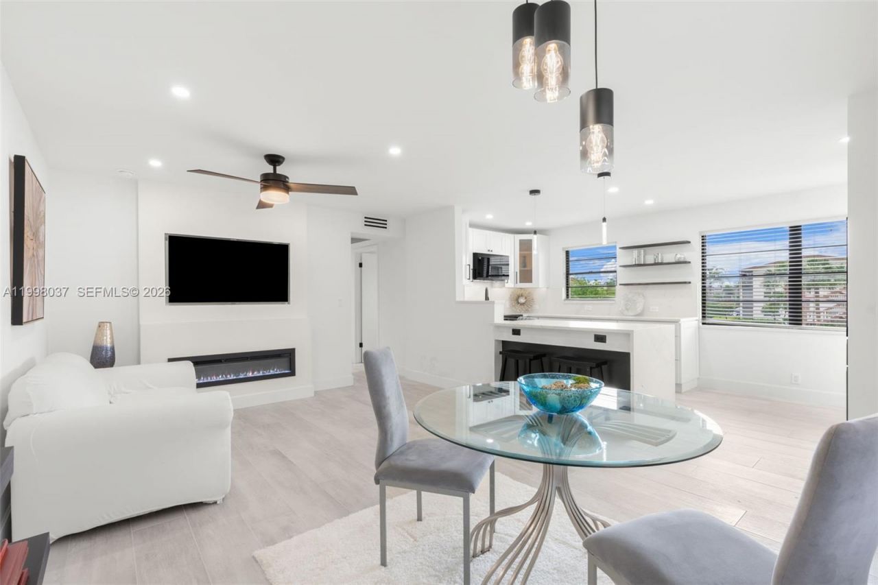 319 Preston H, Unit 319, Boca Raton, FL 33434 Photo