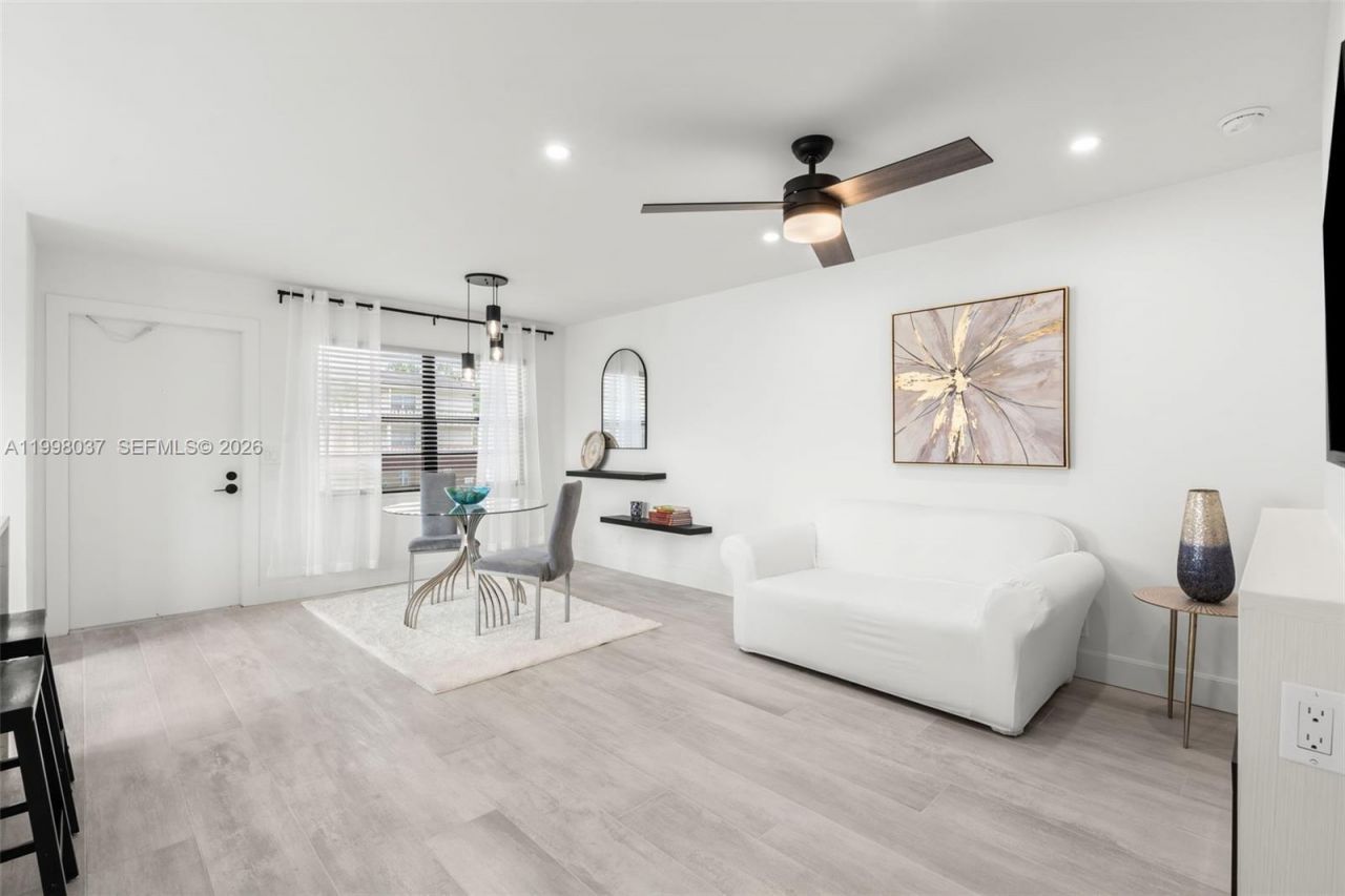 319 Preston H, Unit 319, Boca Raton, FL 33434 Photo