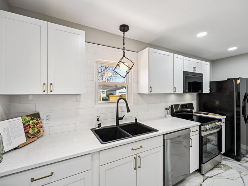 420 E Beechwold Boulevard , Columbus, OH 43214 Photo 12