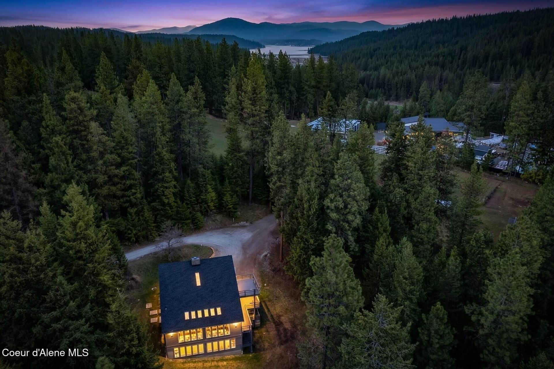 5005 W Cougar Estates Rd  primary photo