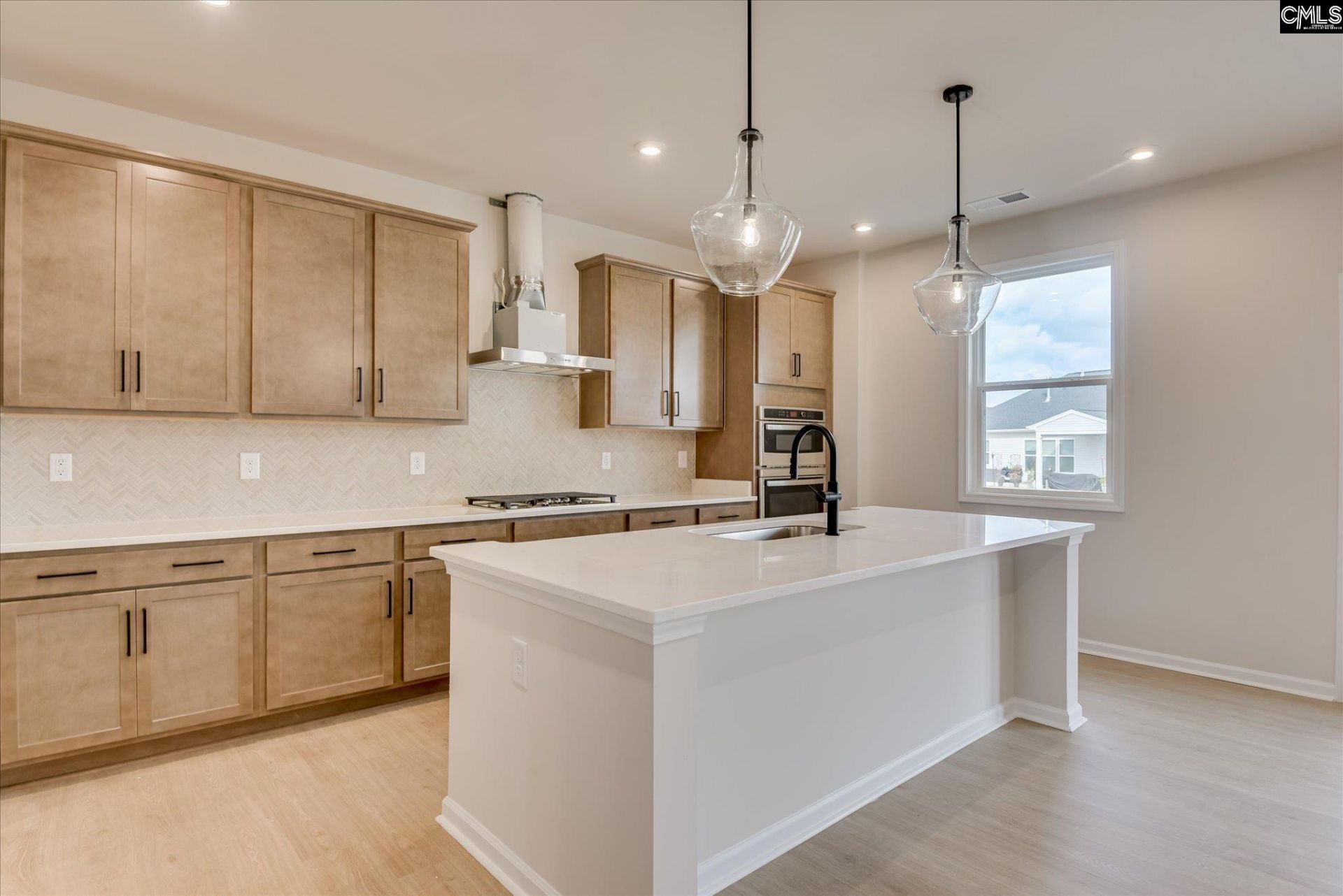 20 Spider Web Court Photo 19