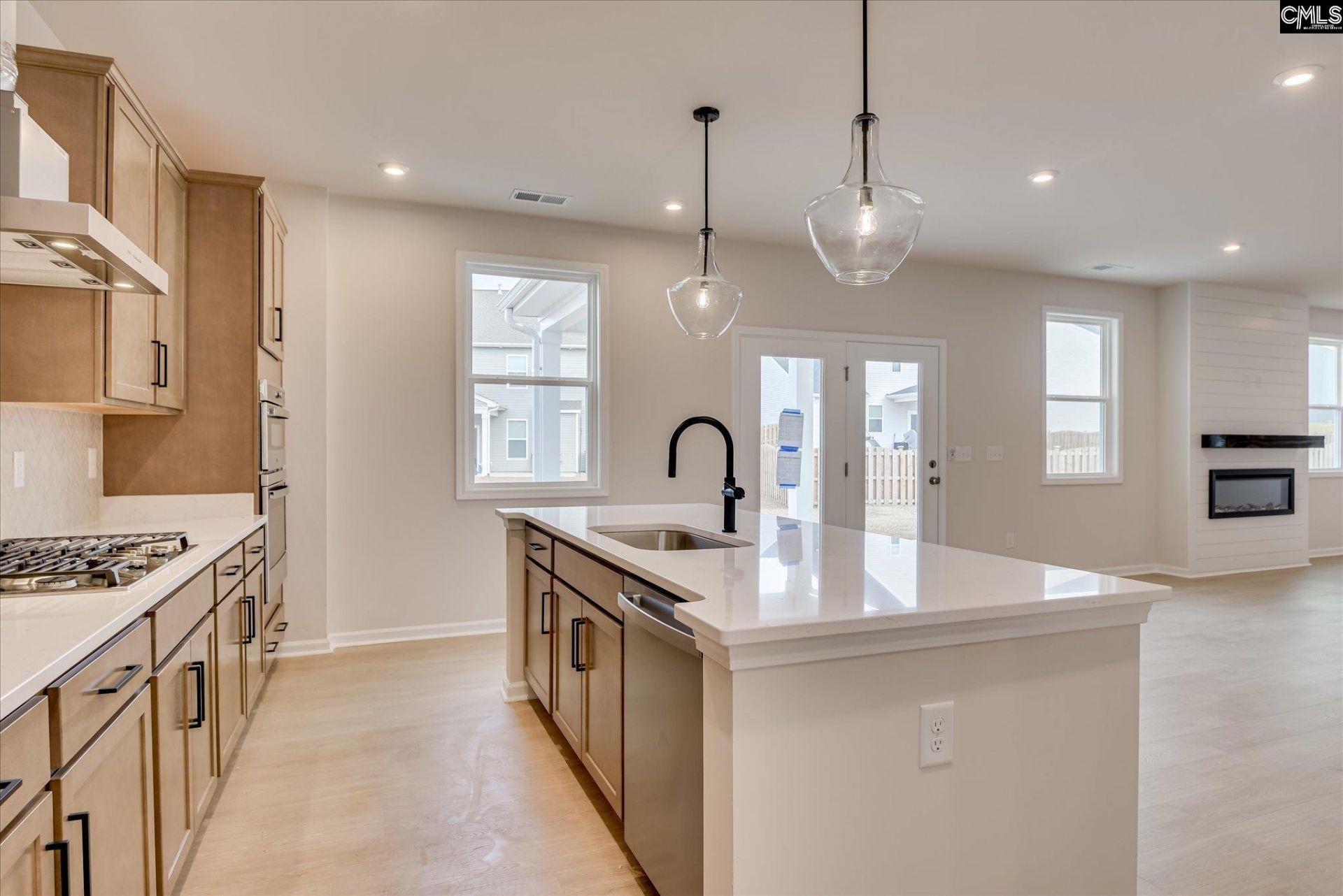 20 Spider Web Court Photo 21