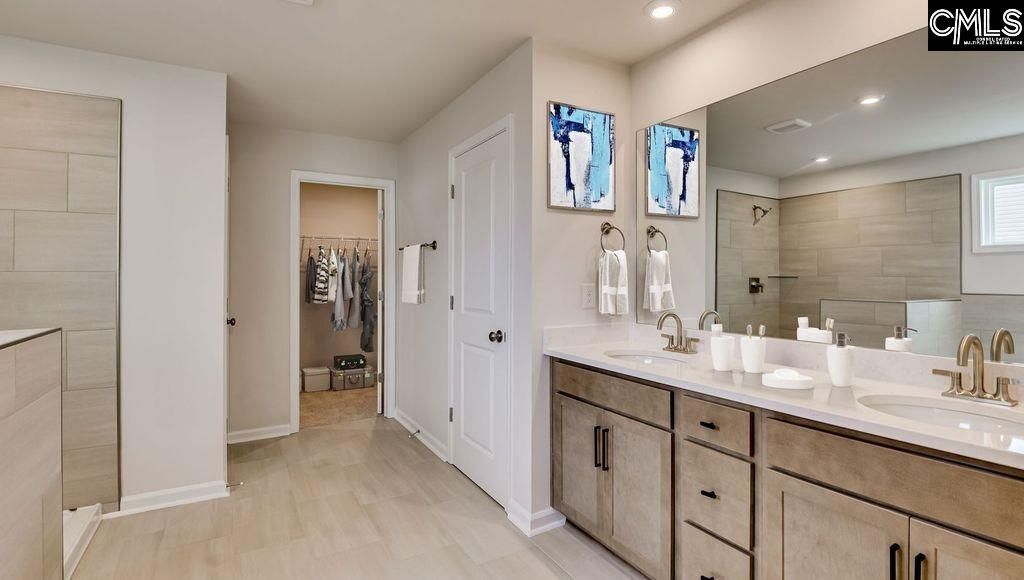 20 Spider Web Court Photo 47