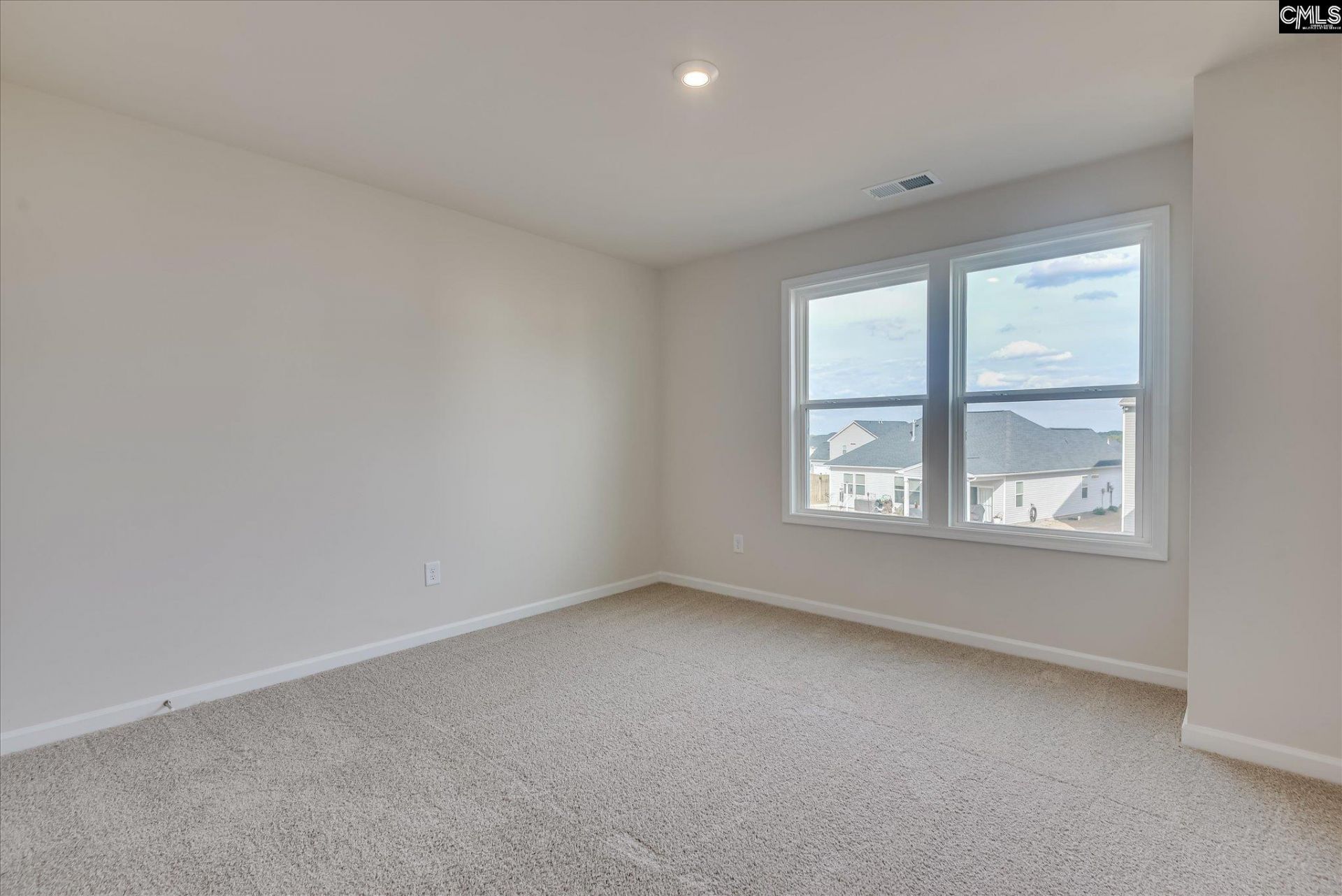 20 Spider Web Court Photo 52